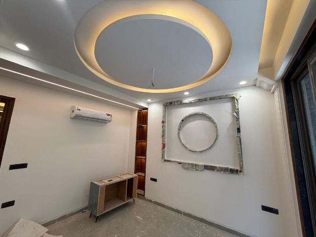 Resale | 1 BHK 350 Sq.Ft. Apartment in Auric City Homes