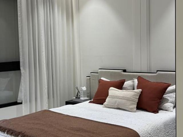 Resale | 1 BHK + 381 Sq.Ft. Apartment in Kanakia Greenberg
