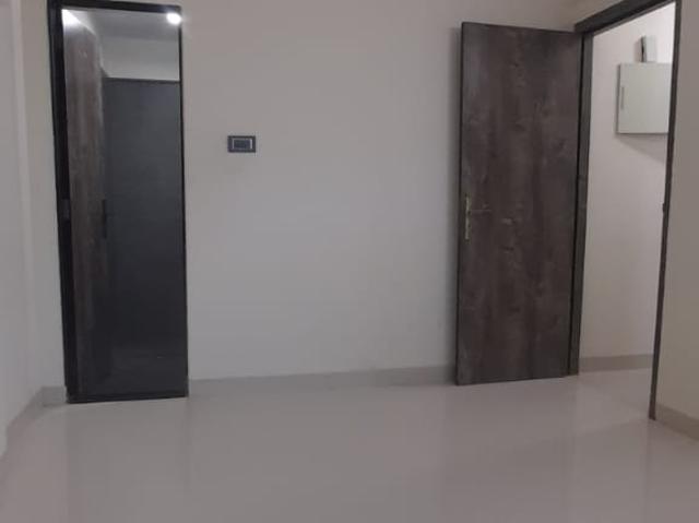 Resale | 1 BHK 400 Sq.Ft. Apartment in Santacruz East