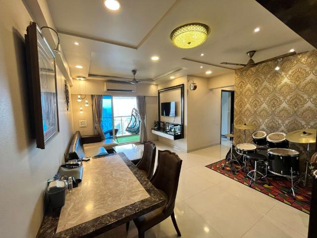 Resale | 1 BHK + 402 Sq.Ft. Apartment in Lodha Splendora