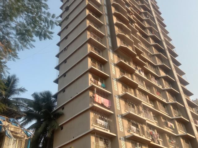 Resale | 1 BHK 410 Sq.Ft. Apartment in Vastu Darshan Heights