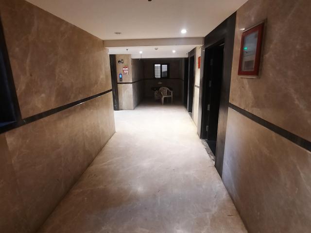 Resale | 1 BHK 410 Sq.Ft. Apartment in Raunak Heights