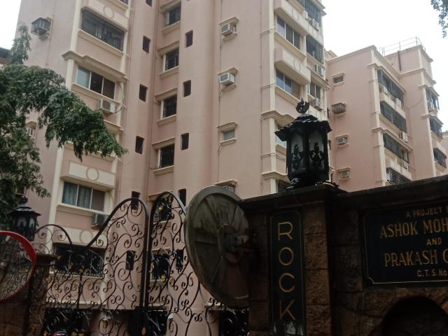 Resale | 1 BHK 410 Sq.Ft. Apartment in Rock Castle Dahisar