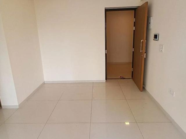 Resale | 1 BHK 428 Sq.Ft. Apartment in Godrej Nest Kandivali