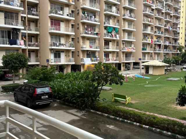 Resale | 1 BHK 420 Sq.Ft. Apartment in Breez Global Heights