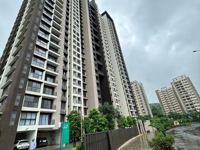 Resale | 1 BHK + 438 Sq.Ft. Apartment in Godrej Golf Meadows