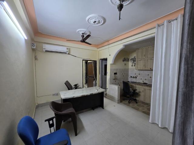 Resale | 1 BHK 450 Sq.Ft. Apartment in Ganpati Villas Radhey Shyam Park