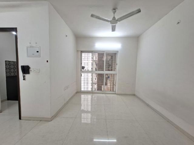 Resale | 1 BHK 450 Sq.Ft. Apartment in Lodha Amara