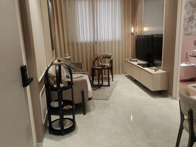 Resale | 1 BHK 450 Sq.Ft. Apartment in Platinum Classic