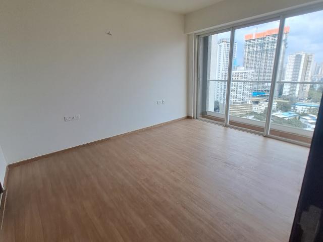 Resale | 1 BHK 464 Sq.Ft. Apartment in One Indiabulls Thane