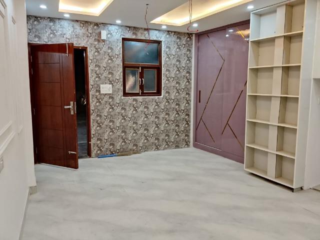 Resale | 1 BHK 500 Sq.Ft. Apartment in Mehrauli