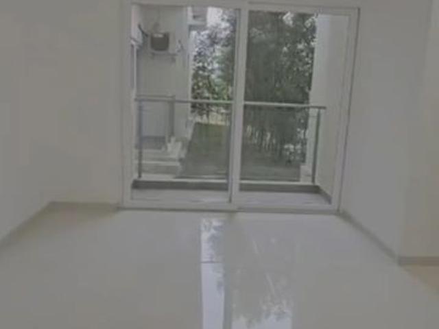 Resale | 1 BHK + 500 Sq.Ft. Apartment in Oyster Saket City