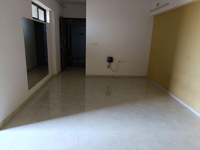 Resale | 1 BHK 520 Sq.Ft. Apartment in Lodha Lakeshore Greens