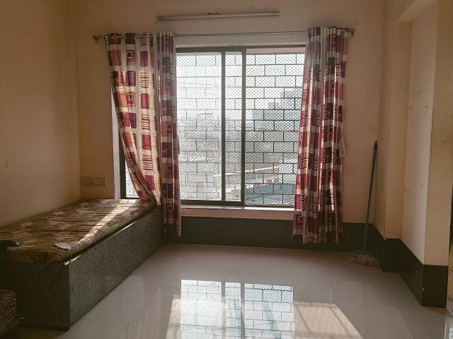 Resale | 1 BHK 535 Sq.Ft. Apartment in Royal Palms Garden View