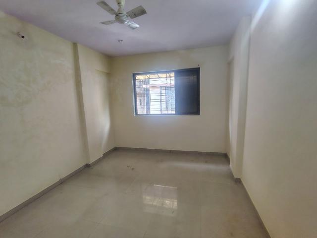 Resale | 1 BHK 550 Sq.Ft. Apartment in Vineet Complex