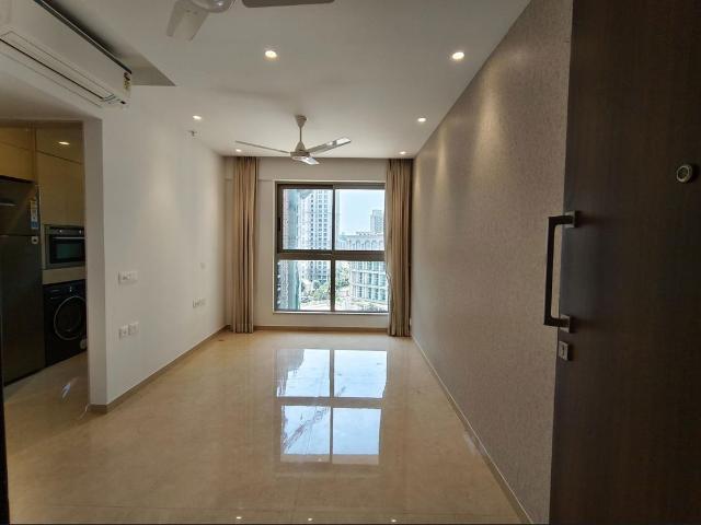 Resale | 1 BHK 550 Sq.Ft. Apartment in Hiranandani Regent Hill