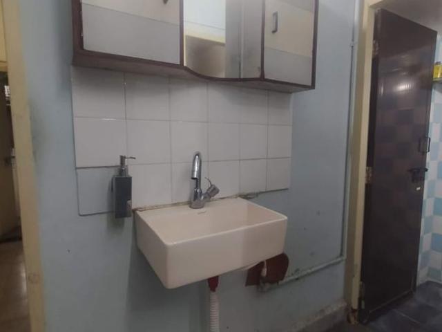 Resale | 1 BHK 560 Sq.Ft. Apartment in Mayur Colony