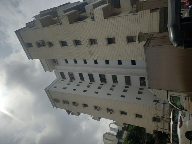 Resale | 1 BHK 586 Sq.Ft. Apartment in Gulmohar Orchids
