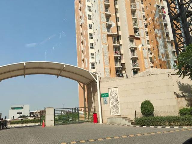 Resale | 1 BHK 580 Sq.Ft. Apartment in Wave City