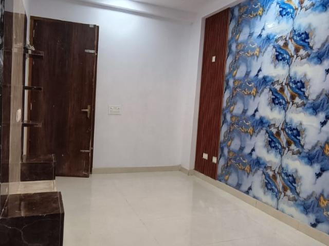 Resale | 1 BHK 600 Sq.Ft. Apartment in DMD Hometech Awas Yojna