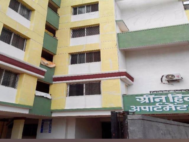 Resale | 1 BHK 600 Sq.Ft. Apartment in Green Hill Apartment