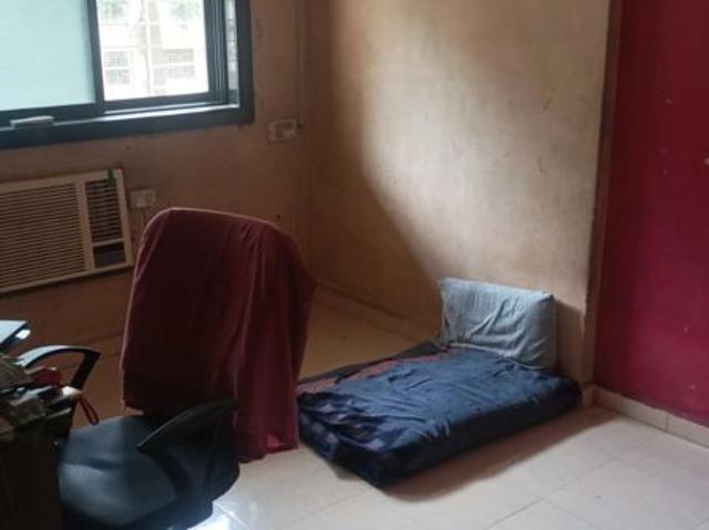 Resale | 1 BHK 600 Sq.Ft. Apartment in Khadakpada