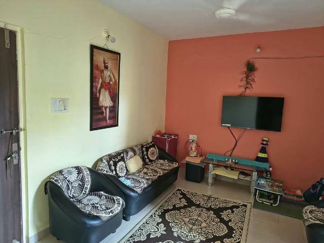 Resale | 1 BHK + 600 Sq.Ft. Apartment in Narhe