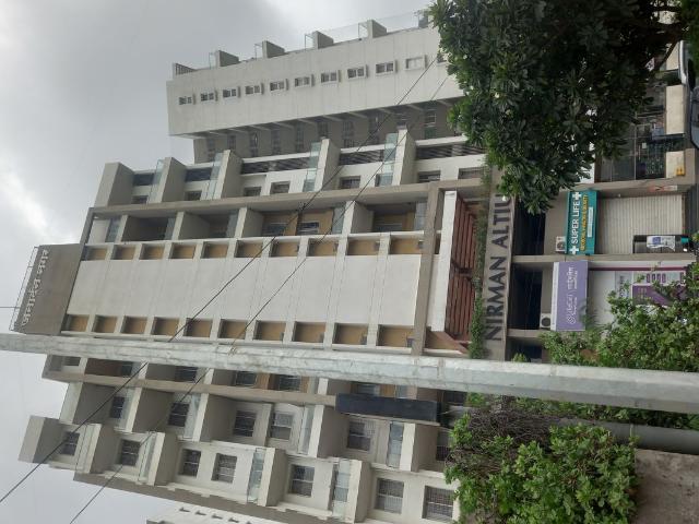 Resale | 1 BHK 600 Sq.Ft. Apartment in Nirman Altius