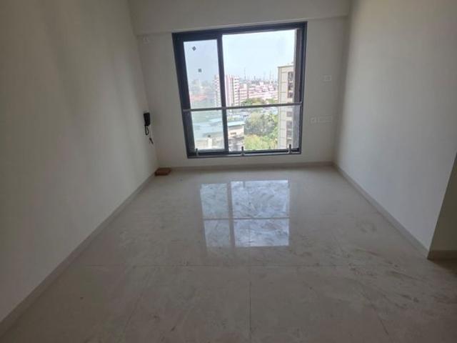 Resale | 1 BHK 600 Sq.Ft. Apartment in Sindhi Society
