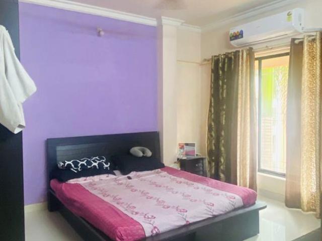 Resale | 1 BHK 610 Sq.Ft. Apartment in Royal Palms