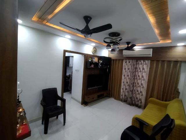 Resale | 1 BHK 625 Sq.Ft. Apartment in Space Residency