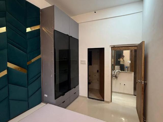 Resale | 1 BHK 637 Sq.Ft. Apartment in Aastha Omkar