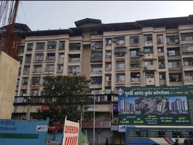 Resale | 1 BHK + 630 Sq.Ft. Apartment in Latif Park