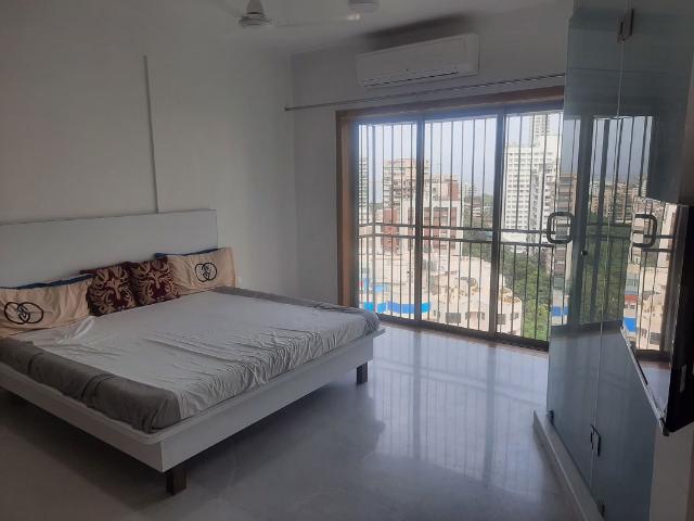 Resale | 1 BHK 650 Sq.Ft. Apartment in Cuffe Parade