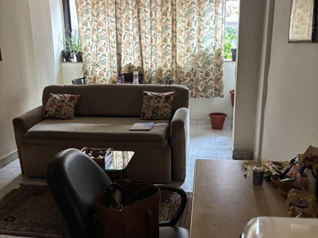 Resale | 1 BHK 680 Sq.Ft. Apartment in Apna Ghar CHS Colaba