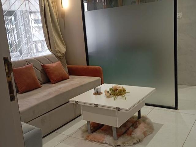Resale | 1 BHK 690 Sq.Ft. Apartment in Aurus La Casa
