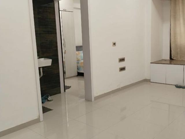 Resale | 1 BHK 745 Sq.Ft. Apartment in Giriraj Platinum Icon