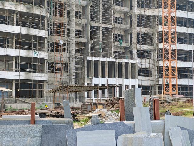 Resale | 1 BHK 895 Sq.Ft. Apartment in Kashish Manor One