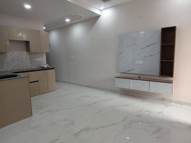 Resale | 1 BHK + Basement 600 Sq.Ft. Apartment in Ganpati Apartments Noida