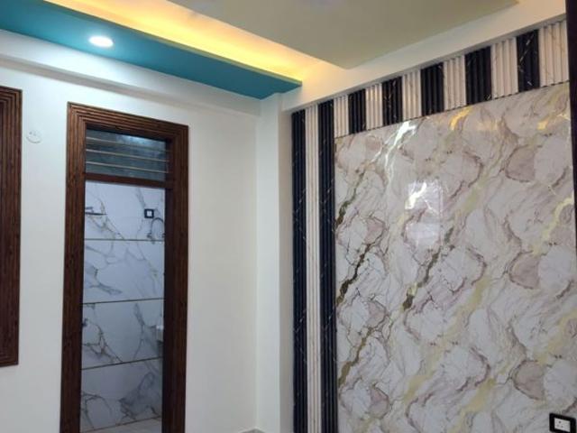 Resale | 1 BHK + Basement 650 Sq.Ft. Apartment in Sunshine Apartments Sector 73