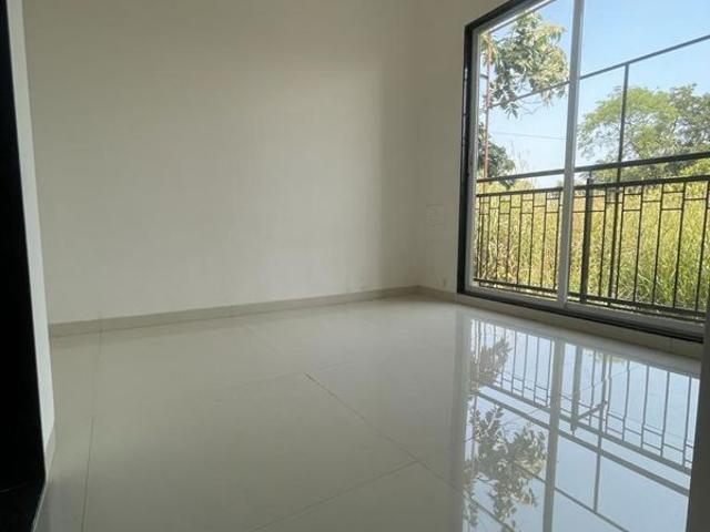 Resale | 1 BHK + Extra Room 412 Sq.Ft. Apartment in Seasons Green