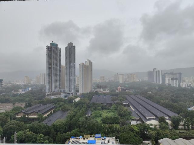 Resale | 1 BHK + Extra Room 464 Sq.Ft. Apartment in Indiabulls One Indiabulls