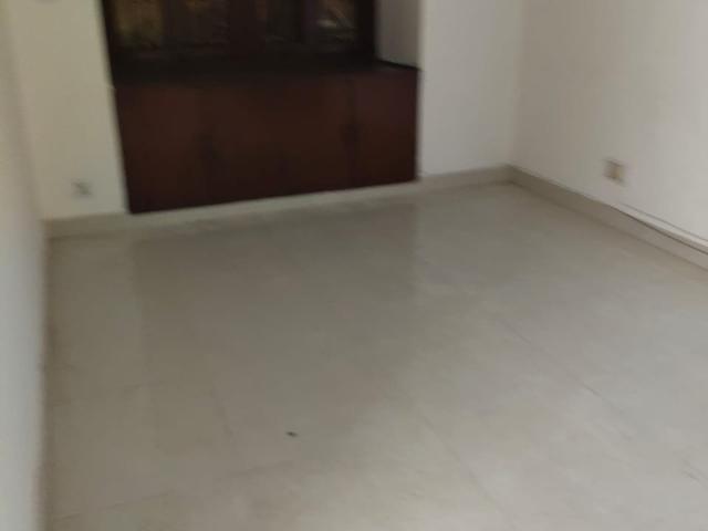 Resale | 1 BHK + Extra Room 525 Sq.Ft. Apartment in Golf Link Apartment Secto
