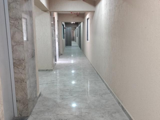 Resale | 1 BHK + Extra Room 370 Sq.Ft. Apartment in Metropolis Bayside