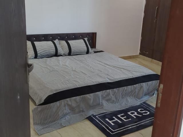 Resale | 1 BHK + Extra Room 377 Sq.Ft. Apartment in Crossing Chitravan