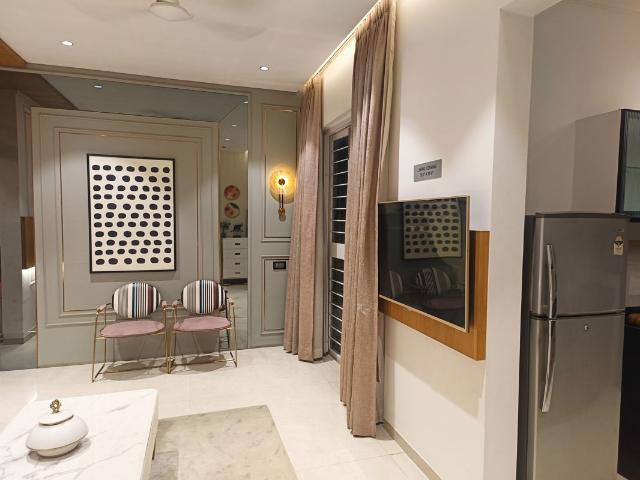 Resale | 1 BHK + Servant Room,Extra Room,Store Room 421 Sq.Ft. Apartment in Aishwaryam Anand