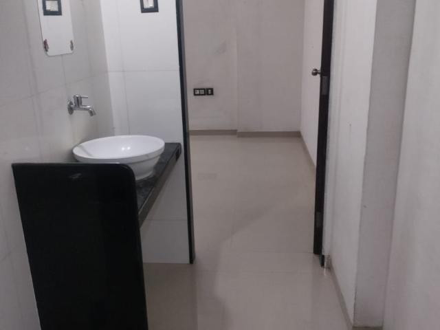 Resale | 1 BHK + Servant Room 423 Sq.Ft. Apartment in Unique Greens Ghodbunder Road