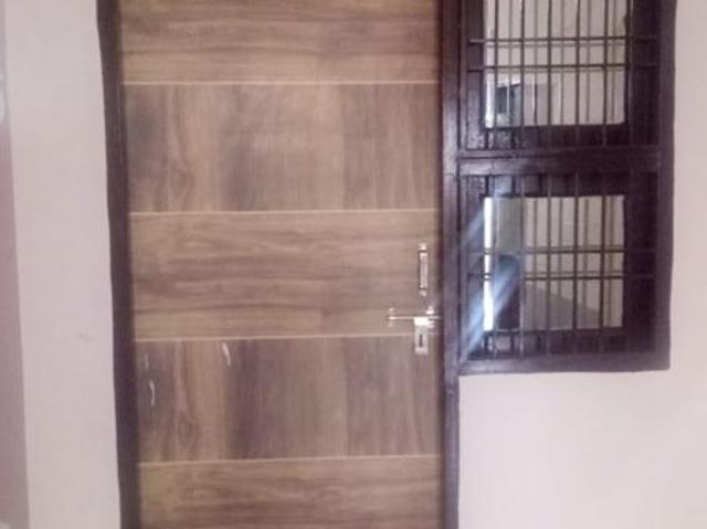Resale | 1 BHK + Servant Room 610 Sq.Ft. Apartment in Rupa Residency Noida