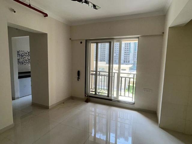 Resale | 1 BHK + Servant Room 900 Sq.Ft. Apartment in Raunak Bliss B2