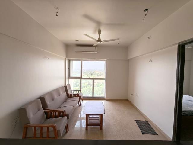 Resale | 1 BHK + Study Room 500 Sq.Ft. Apartment in Lodha Belmondo